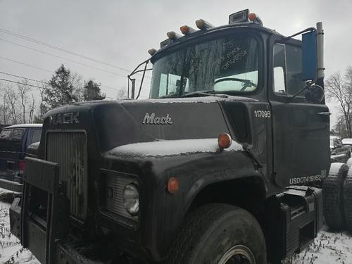 MACK DM685SX