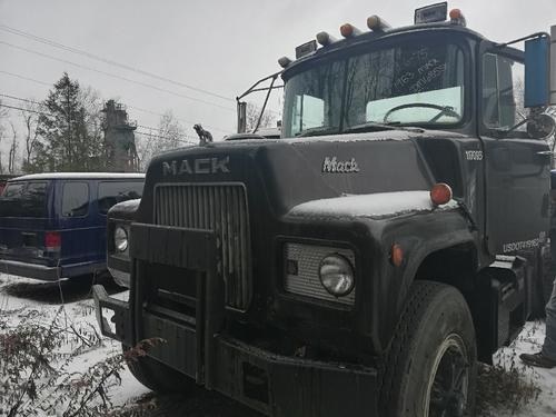 MACK DM685SX