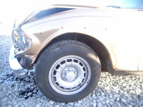 MERCEDES-BENZ MERCEDES 300D