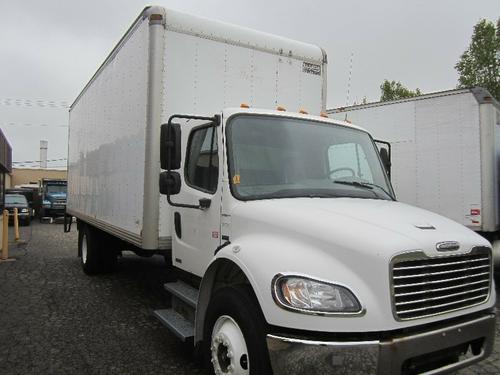 FREIGHTLINER M2-106