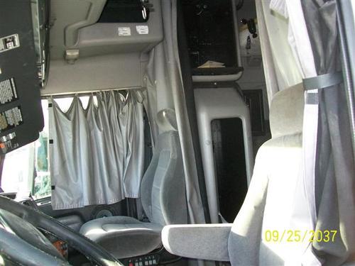 VOLVO VNL