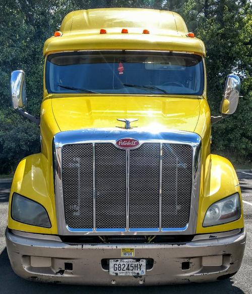 PETERBILT 587