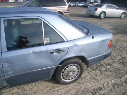 MERCEDES-BENZ MERCEDES 300E