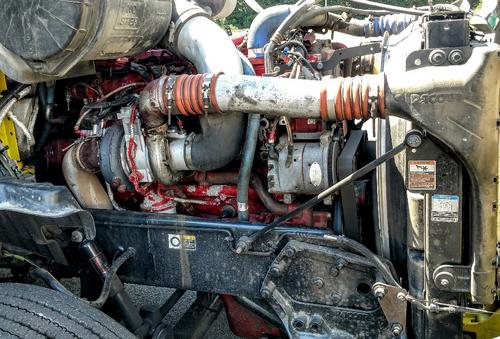 PETERBILT 587