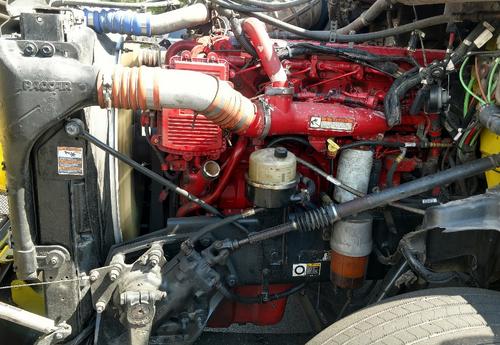 PETERBILT 587