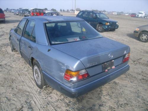 MERCEDES-BENZ MERCEDES 300E