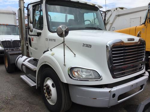 FREIGHTLINER M2-112