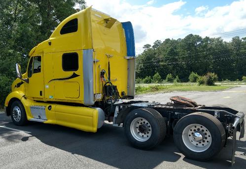 PETERBILT 587