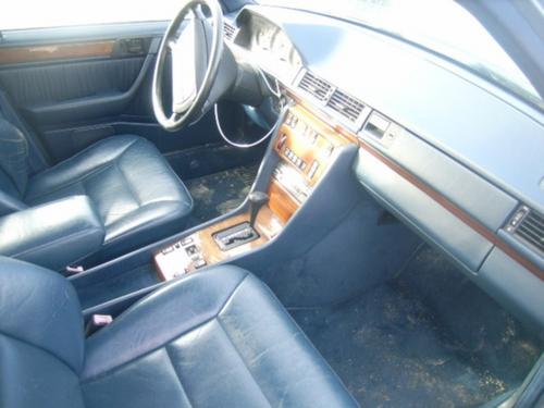 MERCEDES-BENZ MERCEDES 300E