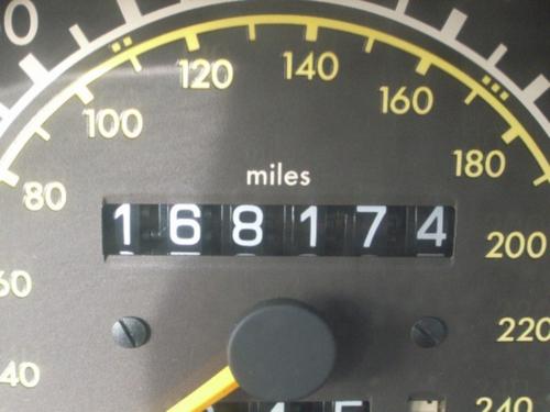 MERCEDES-BENZ MERCEDES 300E