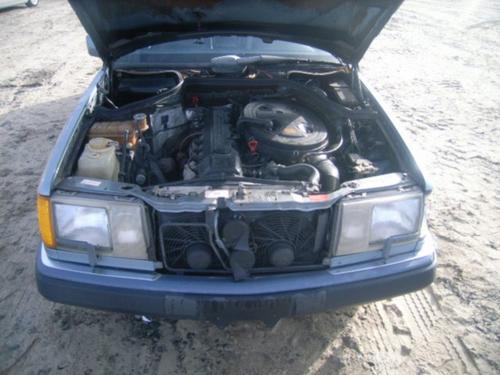 MERCEDES-BENZ MERCEDES 300E