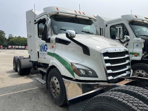 FREIGHTLINER CASCADIA