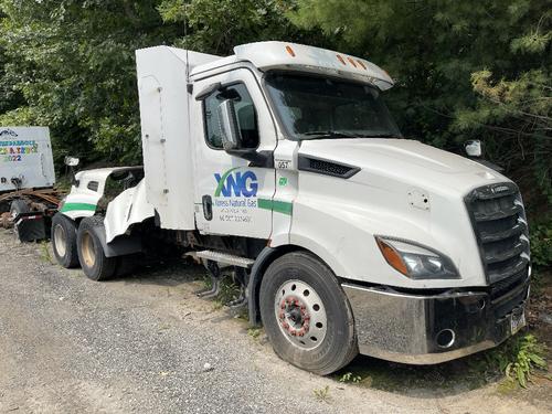 FREIGHTLINER CASCADIA