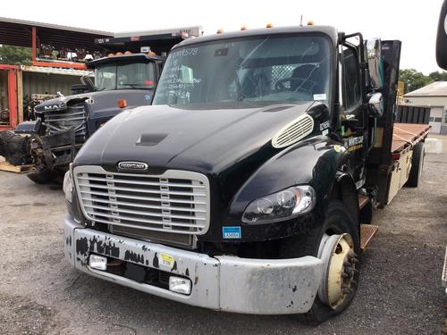 FREIGHTLINER M2-106