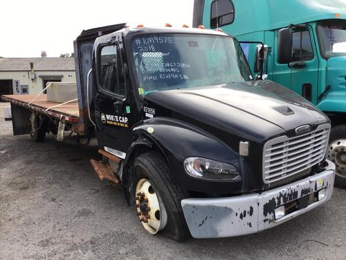 FREIGHTLINER M2-106