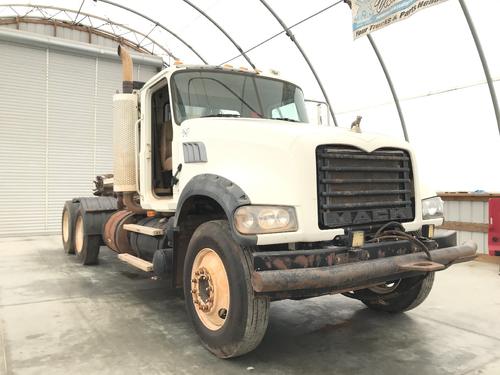 Mack GU700