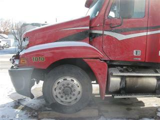 FREIGHTLINER CENTURY 120