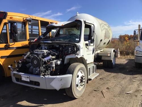 FREIGHTLINER M2-106