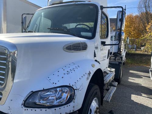 FREIGHTLINER M2-112