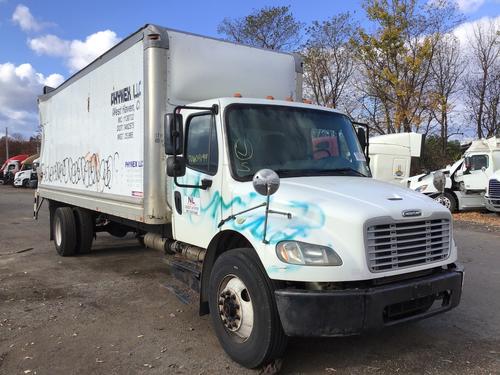 FREIGHTLINER M2-106