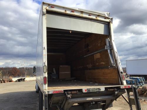 FREIGHTLINER M2-106