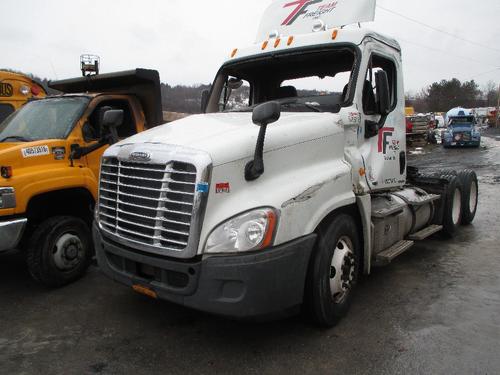 FREIGHTLINER CASCADIA 125