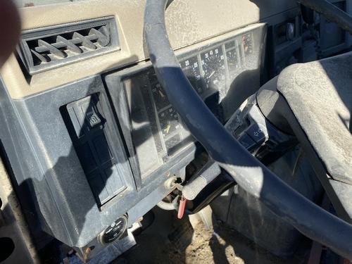 INTERNATIONAL 4900