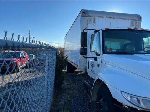 INTERNATIONAL 4300