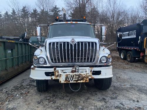INTERNATIONAL 7400