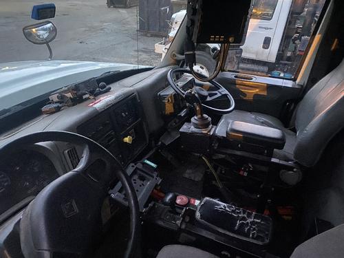 INTERNATIONAL 7400