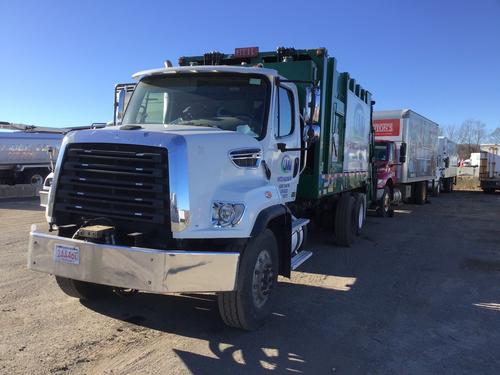 FREIGHTLINER 108SD