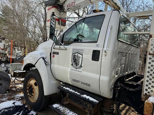 FORD F750
