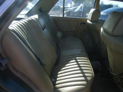 MERCEDES-BENZ MERCEDES 300D