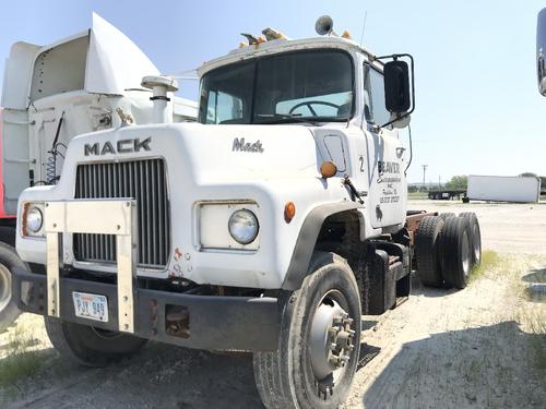 Mack DM600