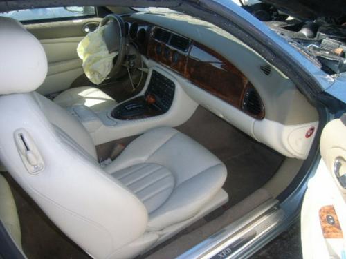 JAGUAR XK8