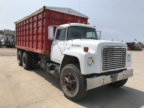 International 1800 LOADSTAR