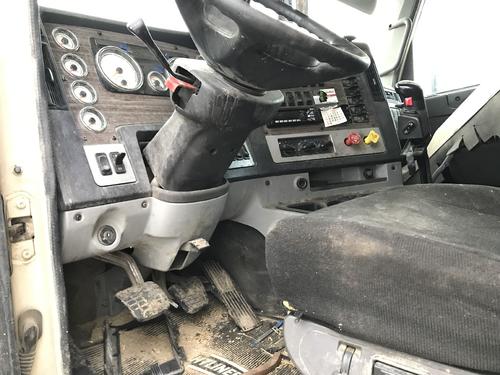 Freightliner 122SD