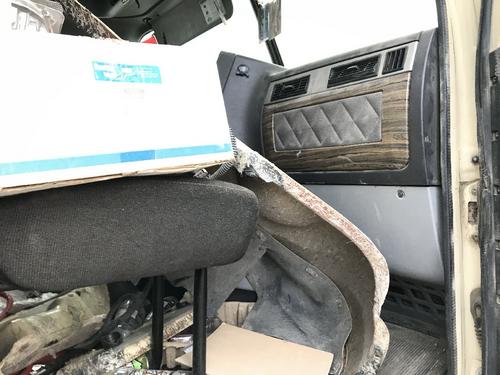 Freightliner 122SD