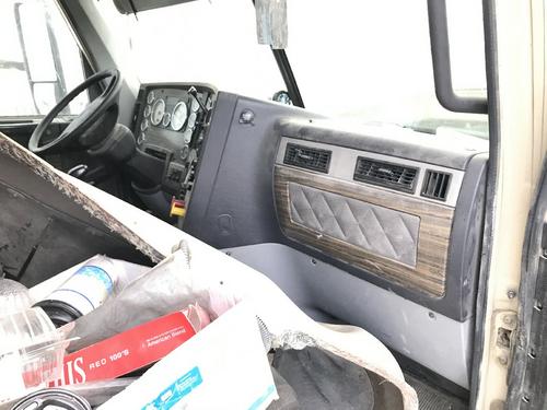 Freightliner 122SD