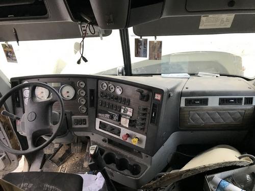 Freightliner 122SD