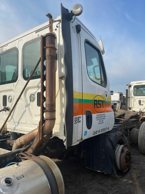 FREIGHTLINER CASCADIA 125BBC