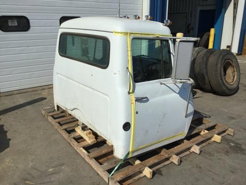International 1800 LOADSTAR