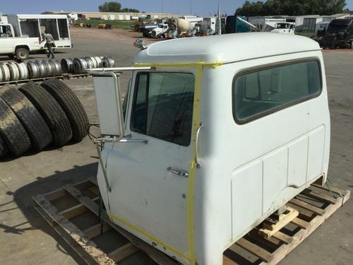 International 1800 LOADSTAR