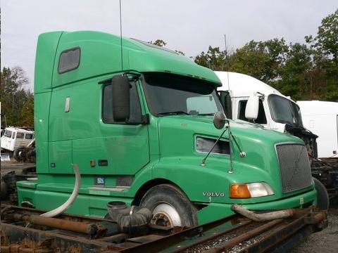 GMC/VOLVO/WHITE VNL200