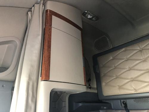 Freightliner CASCADIA