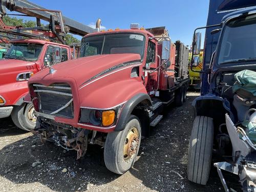 MACK CV713 GRANITE