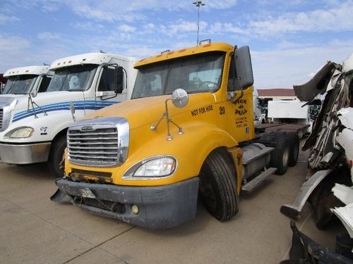 FREIGHTLINER COLUMBIA 120