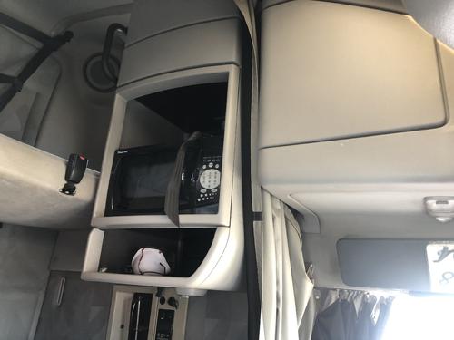 Volvo VNL