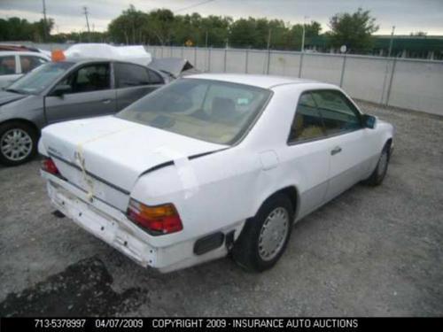 MERCEDES-BENZ MERCEDES 300E