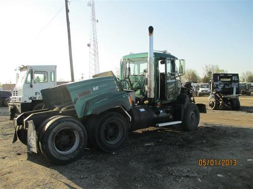 MACK CL753